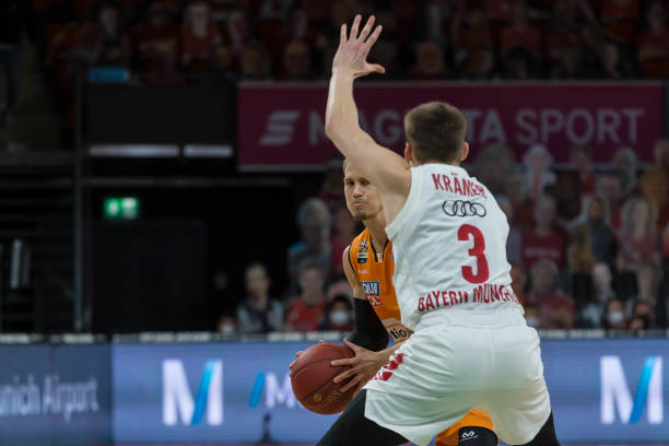 一个重要纽 一个重要纽